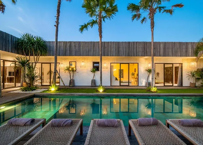 Villa Lileo - Stunning & Bright Luxury 4br 5 Minutes To Berawa Canggu, Perfect For A Relaxing Getaway *