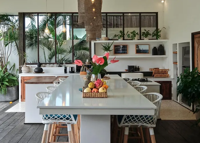 Villa Lileo - Stunning & Bright Luxury 4br 5 Minutes To Berawa Canggu, Perfect For A Relaxing Getaway Canggu (Bali)
