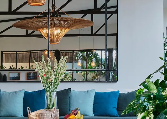 Lileo - Stunning & Bright Luxury 4br 5 Minutes To Berawa Canggu, Perfect For A Relaxing Getaway Villa